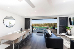 Waterline 304, Forster